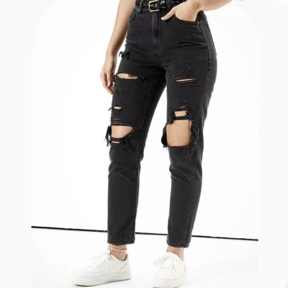 American Eagle Ripped Black Mom Jeans